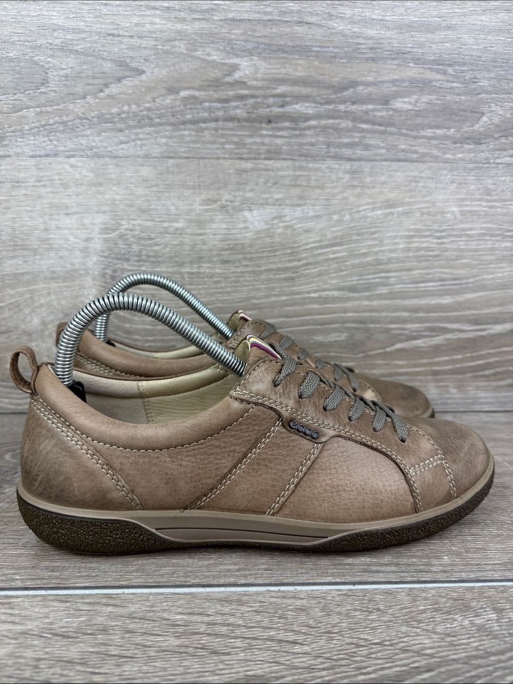 Ecco Chase Tie Retro Dip Tech Mocha Brown Leather Women’s Sz 8.5-9/EU 39 Sneaker